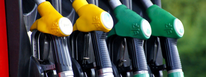 Sverige kan komma att sänka bensin- och dieselpriset. Arkivbild