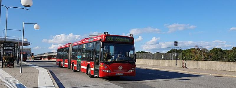 Nobinas buss 2489 på Gullmarsplan i Stockholm. Foto: Wikipedia Commons