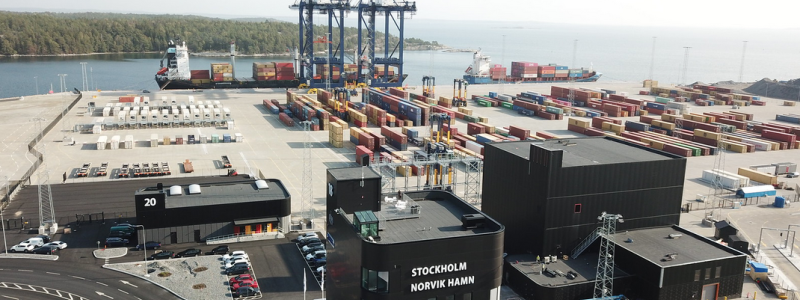 Stockholm Norvik Hamn stärker sin position som ett viktigt logistiknav i Mälardalen. Foto: Norvik Hamn