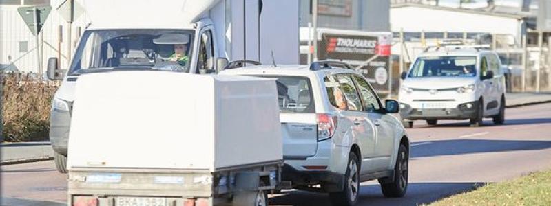 Stor andel olagliga hastigheter i yrkestrafiken. Foto: NTF