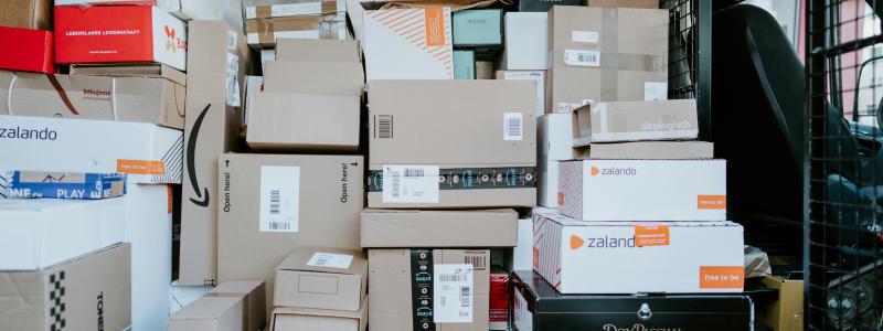 Paket. Foto: Claudio Schwarz/Unsplash