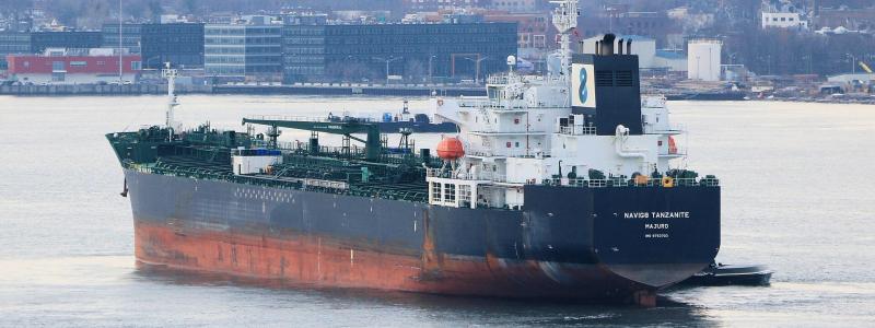 Oljefartyget Tanzanite anländer till New Yorks hamn. Symbolbild. Foto: Wikipedia Common Lic. Kredit: Paul Harrison
