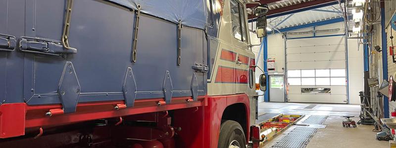 Bilprovningens besiktningsstatistik för 2025 visar att sex av tio tunga lastbilar har brister. Foto: Bilprovningen