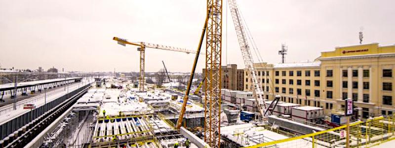 Stationsbygget i Riga framskrider. År 2024 kommer arbetet med stationens södra del att fortsätta. Foto: Rail Baltica