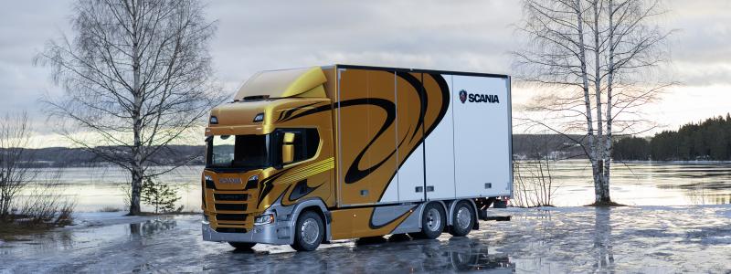 Totalt registrerades 5 024 tunga lastbilar i Sverige under 2025, att jämföra med 6 136 året innan. Av dessa stod Scania Sverige för 2 550 fordon, vilket motsvarar en marknadsandel på 50,8 procent, upp 2 procentenheter jämfört med 2024. Foto: Scania