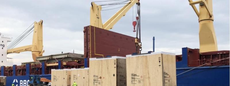 Trotsar de tuffa förhållandena vid sjötransport: sjösäkra förpackningar som break-bulk. Bildkälla: HPE