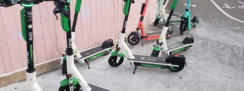 KAK kräver att mångfalden aktörer som tillhandahåller el-sparkcyklar garanteras. Foto: KAK