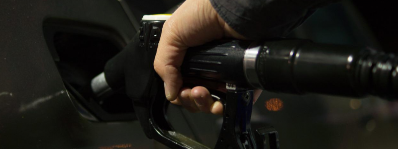 Nu pausar regeringen reduktionsplikten på grund av drivmedelskostnaderna. Arkivbild