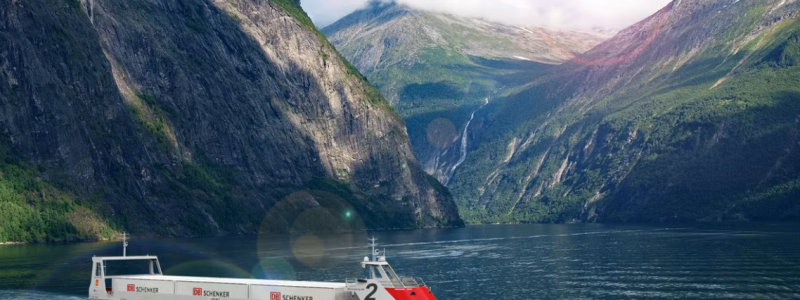 Fartyget kommer att trafikera Ekornes egen hamn, Ikornnes, och hamnen i Ålesund, som servar de största sjöfraktshamnarna i Europa. Bild: Naval Dynamics