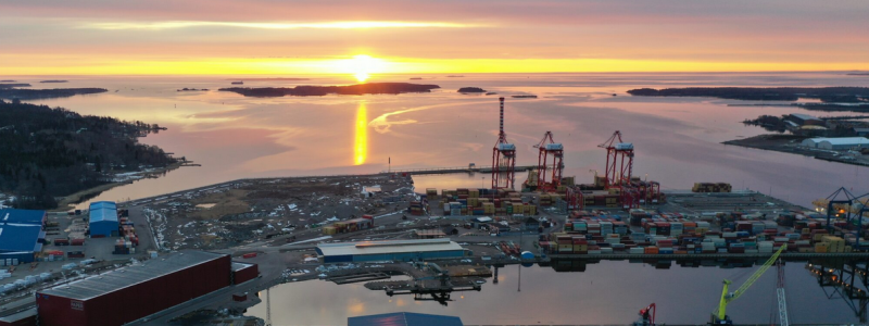 Ostkustens största största containerterminal har nu dubblat kapaciteten. Foto: Gävle Hamn