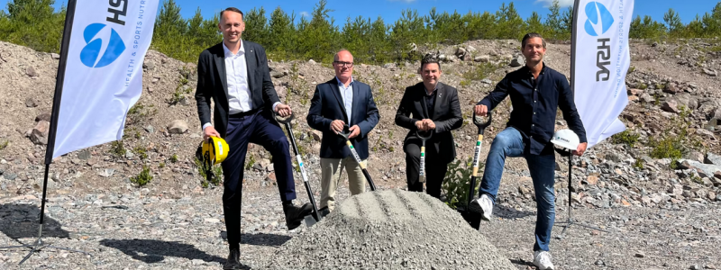 Johan Görgård, vd HSNG, David Hofmann, vd Eskilstuna Logistik, Jimmy Jansson (S), KSO Eskilstuna och Hans Bengtsson, vd Inhubs. Foto: HSNG
