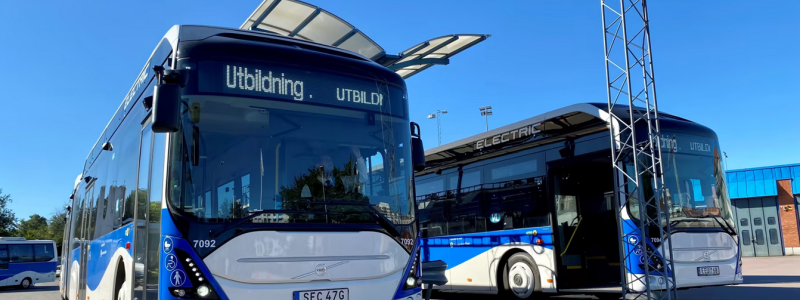 Svealandstrafiken utbildar nu samtliga bussförare i Västerås på den nya elbussen. Foto: Svealandstrafiken