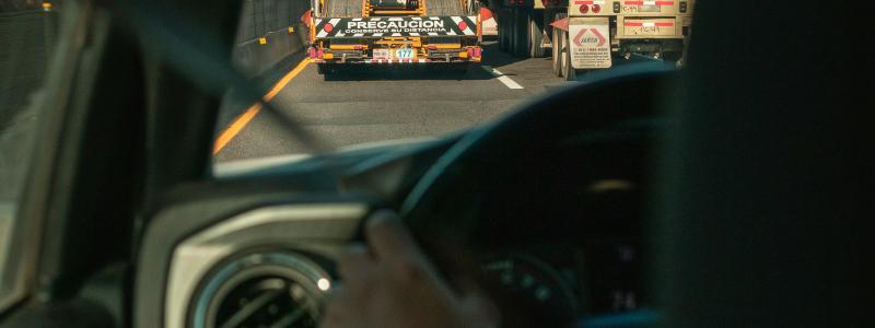 Förslaget innebär att poliser och bilinspektörer får utökade möjligheter att ingripa vid misstanke om manipulation av färdskrivare. Foto: alex quezada/unsplash