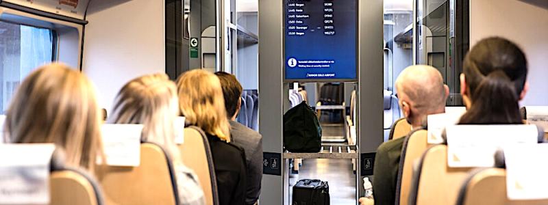 Interiör i norska flytogets tåg. Foto: Flytoget