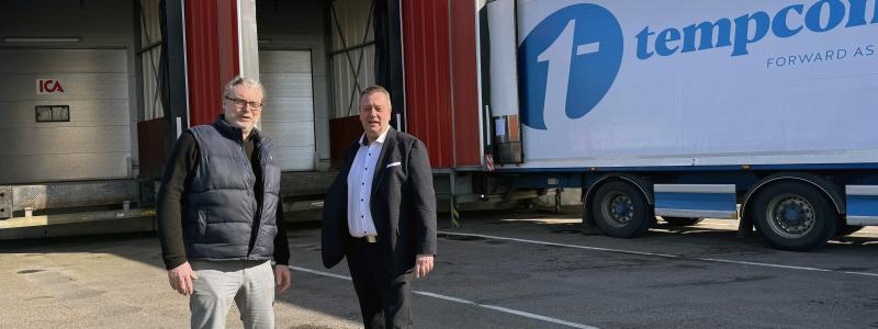 Avgående vd Mats Söderström tillsammans med Peter Möller, ny vd på Klimat-Transport och Syd Frys. Foto: Tempcon