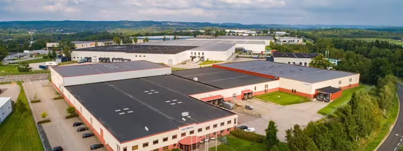 Den uthyrda ytan omfattar cirka 6 000 kvadratmeter och är del av en logistikfastighet belägen i ett av Sveriges större logistik- och industriområden Viared.  Foto: Logicor