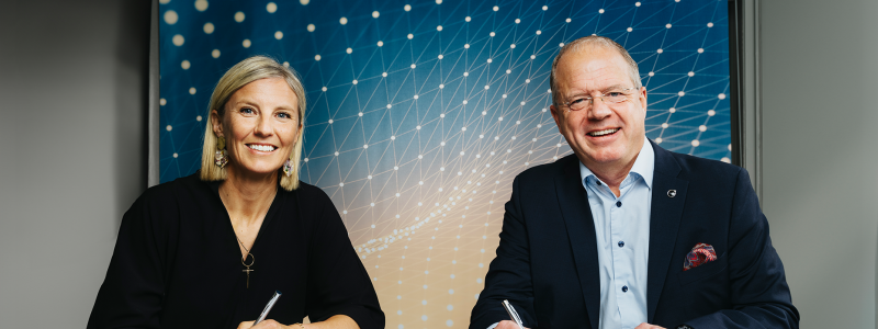Karin Rådström, vd för Daimler Truck och Martin Lundstedt, vd och koncernchef för Volvokoncernen. Foto: Volvo