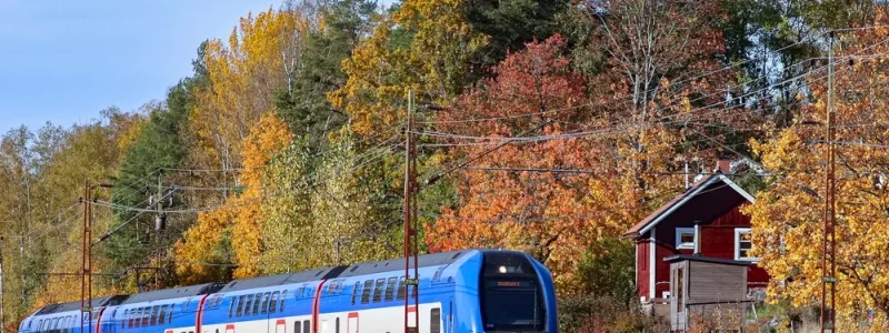 Mälartåg körs på fem linjer i Stockholm-Mälarregionen och har årligen över 15 miljoner påstigande resenärer. Foto: VR