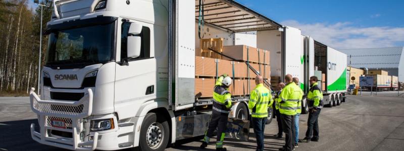 VR Transpoint och SSAB Europe är pionjärer i att planera och hantera logistikkedjor med målet att snabbt minska koldioxidutsläppen från transporter. Foto: VR Transpoint, kredit: Ville Rinne