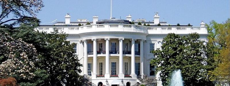 Vita Huset, den amerikanska maktens boning. Foto: Wikipedia Commons Lic. Kredit: MattWade