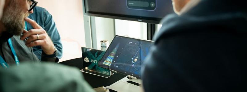 Fem nya startupbolag har antagits till MobilityXlabs samarbetsprogram. Bilden är tagen under MobilityXlabs Tech Day, där startupbolagen visar upp sina valideringsprojekt tillsammans med partners. Foto: Lindholmen Science Park.