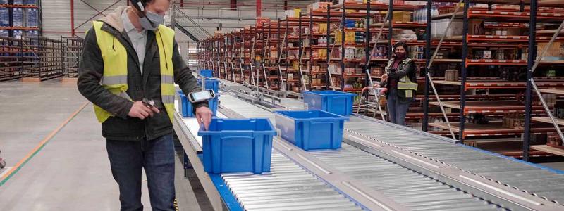 Röststyrd lösning optimerar plockarnas rörlighet. Foro: Zetes