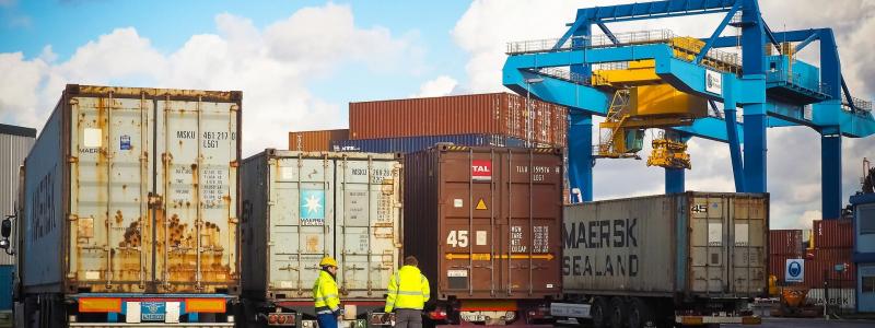 Dålig lönsamhet inom transport och logistik gör att kunderna får betala notan för mer hållbarhet. Arkivbild