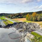 Drönarfoto från jordskredsområdet vid Nesvatnet i Levanger.
Foto: Bjørn Modell, Bane NOR