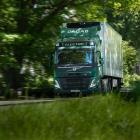 Omställningen gäller samtliga transporter mellan lager och butik och inkluderar både den egna fordonsflottan och externa transportörer. Foto: Axfood