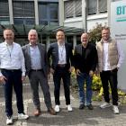 Parterna som undertecknade avtalet på BITO:s huvudkontor i tyska Meisenheim (från vänster): Peter Schmallegger (chef för global försäljning och marknadsföring, PDi Digital), Winfried Schmuck (CEO, BITO-Lagertechnik), Thomas Mayr (CEO, LNConsult), Michael Moosburger (CEO, PDi Digital & CoCEO, VusionGroup GmbH), Christian Mohr (produkt- och affärsutveckling, BITO-Lagertechnik). Foto: Bito