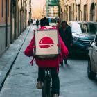 Foodora etablerades i Finland 2015 men efter avslutade omställningsförhandlingar står det nu klart att bolaget avvecklar verksamheten. Foto: Kai Pilger/Unsplash