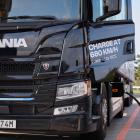 Testet utfördes i depåmiljö där fordon står stilla under längre perioder. Foto: Scania