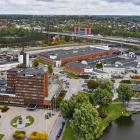 Hela Stockholmsregionen, med över 2,4 miljoner människor, är beroende av den 60 år gamla Södertäljebron för stora delar av sin varuförsörjning. Foto: Scania
