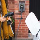 Nya regler för stöd till publik laddinfrastruktur införs. Foto: zaptec/unsplash