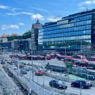 Oktobers statistik visar minskade nyregistreringar av personbilar och tunga lastbilar, medan lätta lastbilar återhämtar sig och bussmarknaden växer. Foto: Stina Wickenberg