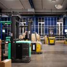 En Autostore syns i bakgrunden på ett lager i Kungälv. Relevator är den första svenska marknadsplats att sälja en begagnad Autostore. Foto: Relevator