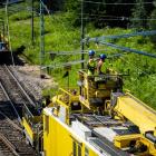 Syftet med spårarbetena är att förbättra kapacitet, punktlighet och trafiksäkerhet samt att förlänga livslängden på hårt belastade banavsnitt. Samtidigt innebär projekten betydande störningar, särskilt under vår, sommar och höst. Foto: VR Track