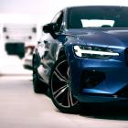 Vrooms analyser visar att det fortsatt är allt yngre bilar som är populära att exportera. Foto: matthes vitali adutskevich/unsplash