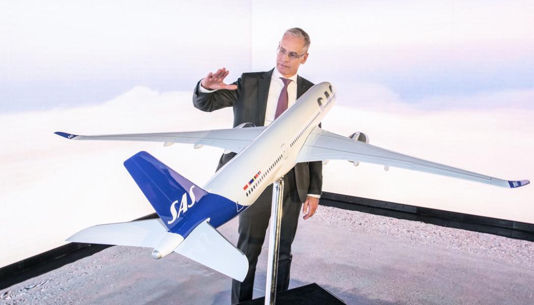 Johan Nilsson/TT: SAS vd Rickard Gustafson vid presentationen av SAS nya flygplansdekor i Köpenhamn i september. Arkivbild.