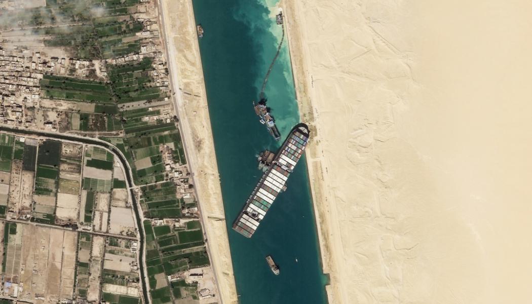 Planet Labs Inc.: En satellitbild som visade hur Ever Given blockerade kanalen. Arkivbild.