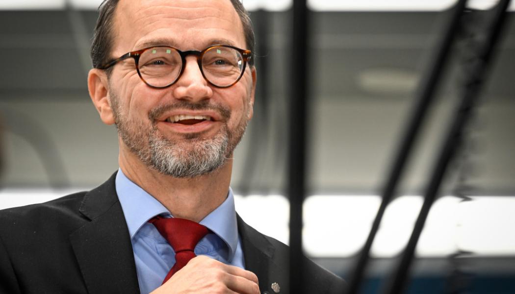 Anders Wiklund/TT: Infrastrukturminister Tomas Eneroth (S) tillsätter en ny utredning om en utveckling av Arlanda flygplats, som också har betydelse för vad som sker med Bromma. Arkivbild