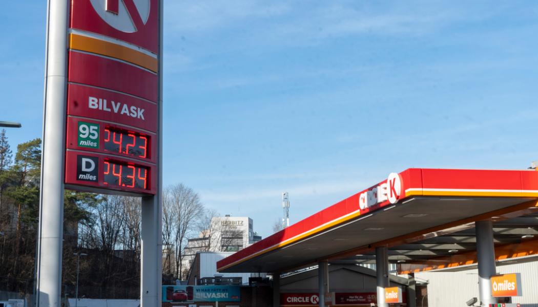 Terje Pedersen/NTB/TT: Drivmedelspriserna höjs återigen. Arkivbild