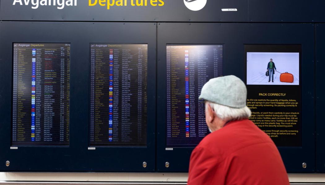 Fredrik Persson/TT: Passagerare i avgångshallen på Arlanda flygplats. Arkivbild.