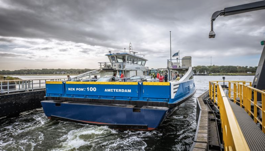 ABB-teknik säkerställer snabb laddning av Amsterdams nya elfärjor. Foto: ABB