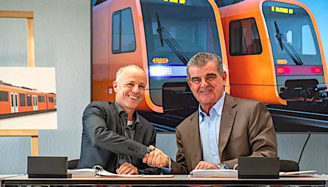 RBS:s VD Fabian Schmid (vänster) och Stadler-Rail:s förvaltningschef Peter Spuhler. Foto: rbs