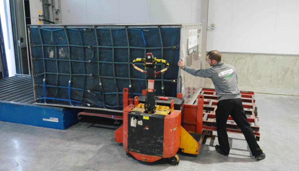 Ahréns Åkeri har uppgraderat klimatövervakningen i terminal och kylrum i Södertälje för hantering av temperaturkänsliga läkemedelsprodukter. Foto: Nordtec