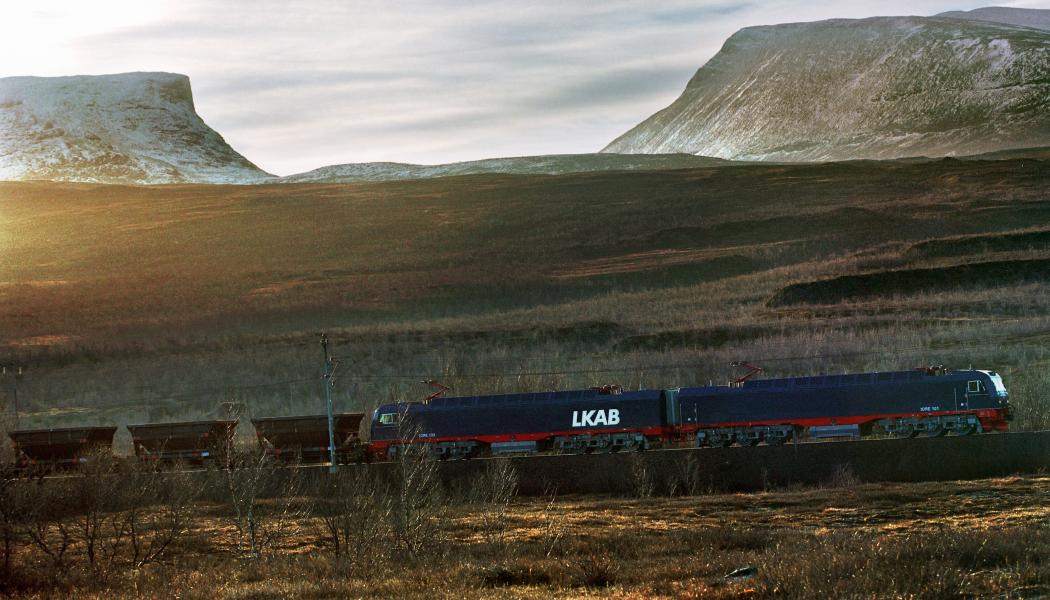 Det 12‑åriga avtalet ska säkra driften av 34 lok, byggda för några av världens tyngsta och mest krävande järnvägstransporter. Fotograf: Alstom