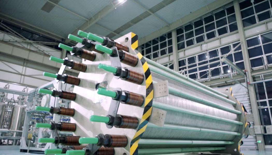 En elektrolysör, avgörande komponent för produktion av vätgas tillverkad av Hygreen Energy. Foto: Hygreen Energy