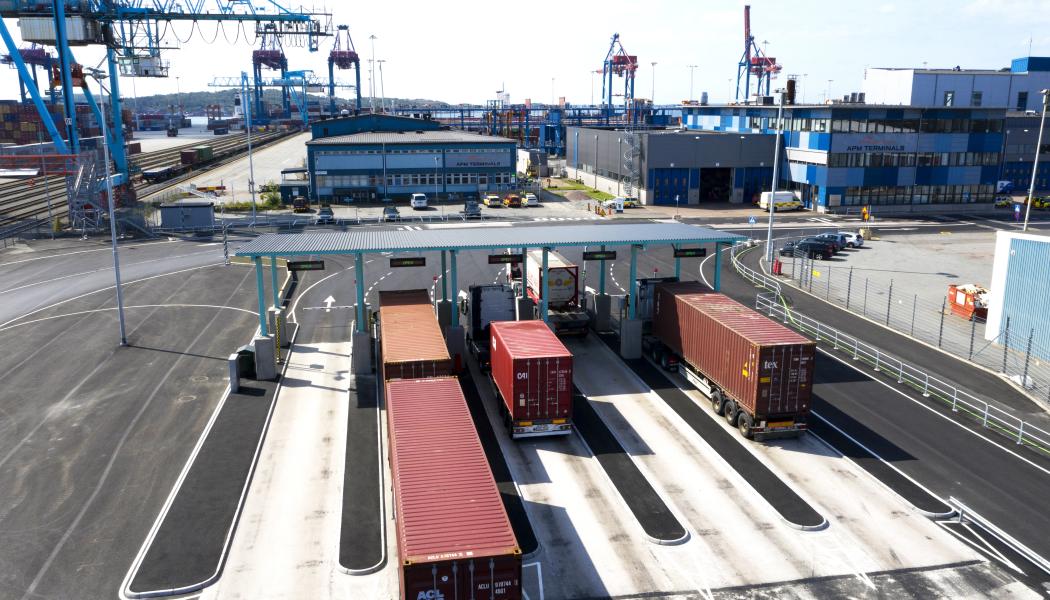 APM Terminals Gothenburg vill stötta omställningen mot grönare lastbilstransporter genom att tilldela el-lastbilar prioritering. Foto: APM Terminals