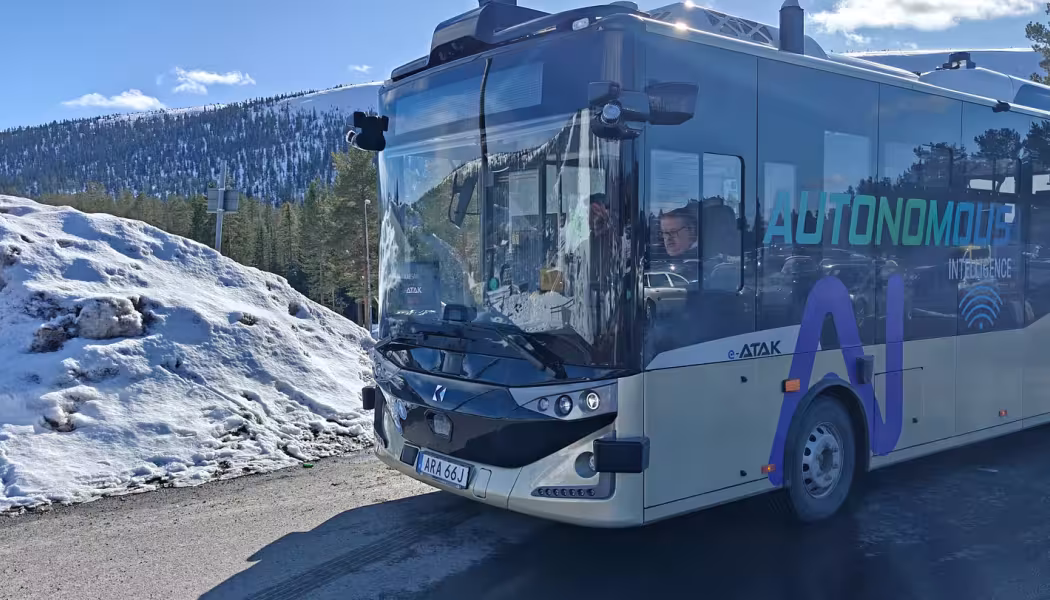 Första testet av autonoma bussar i vinterklimat